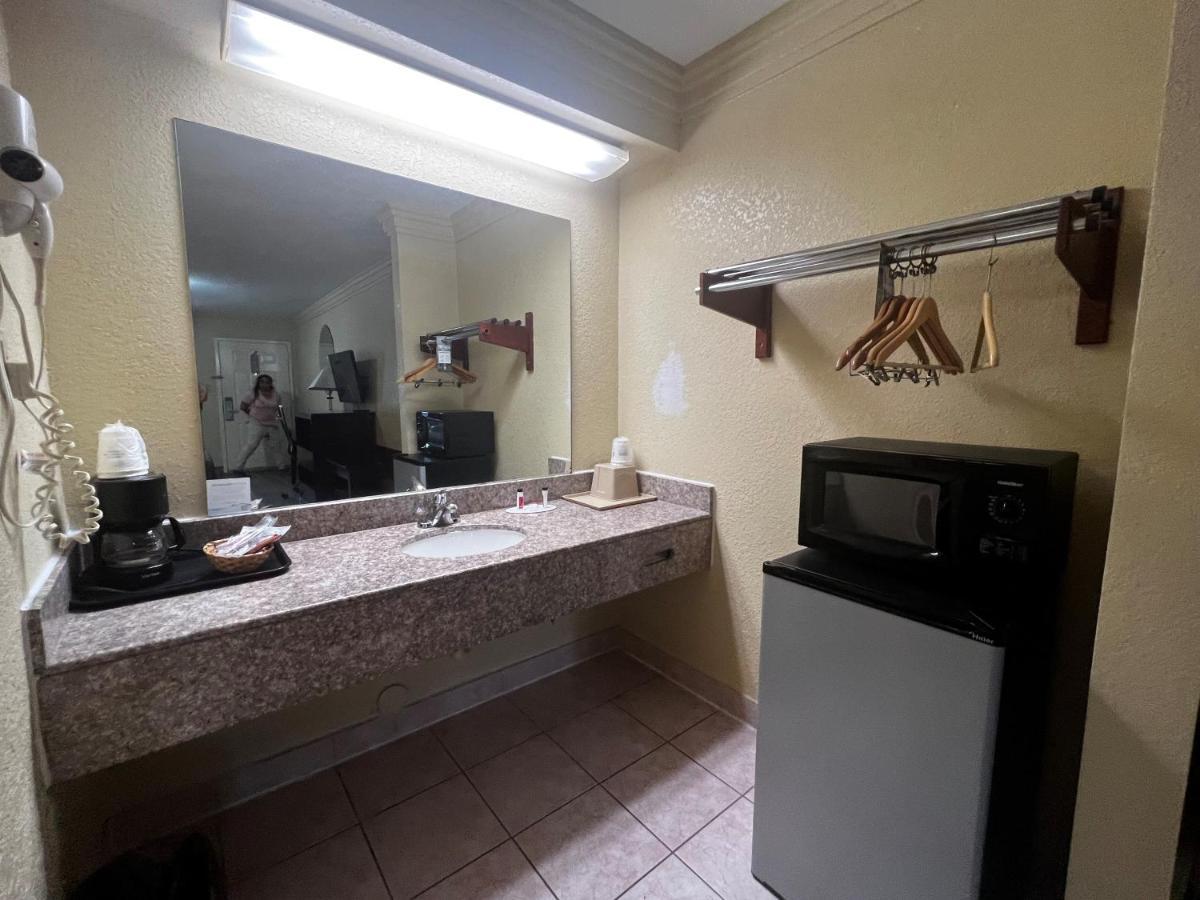 Express Inn Katy Ngoại thất bức ảnh